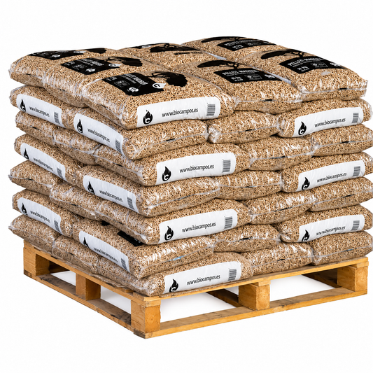 Palet de pellets Piñónero en sacos de 15 kg para calefacción
